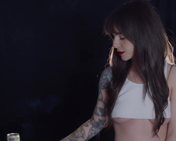 ManyVids - Dani Lynn - Smoking in Little White Top