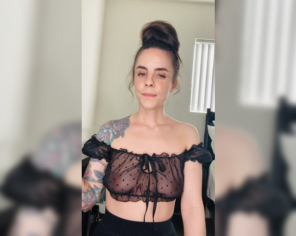 ManyVids - Dani Lynn - Smoking in Sexy Sheer Top