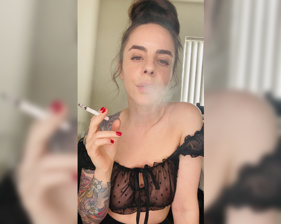 ManyVids - Dani Lynn - Smoking in Sexy Sheer Top