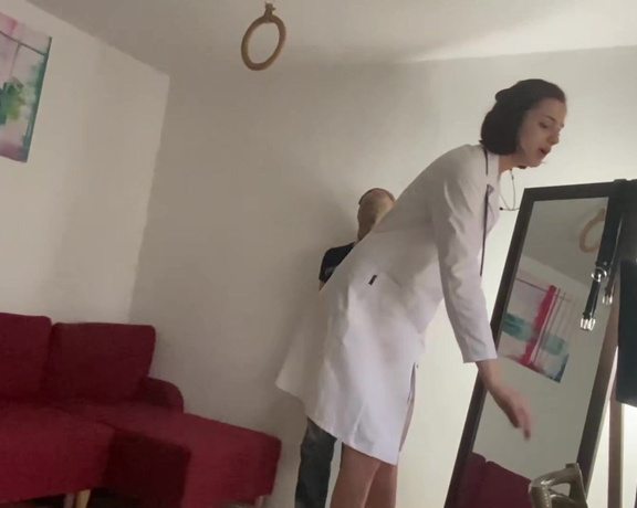 LadyPerse - Bullying This Pathetic Patient