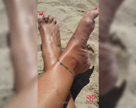 Mistress SinPiedad aka Sinpiedad Onlyfans - Feet to dye for