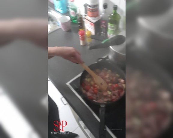 Mistress SinPiedad aka Sinpiedad Onlyfans - Cooking today healthy food