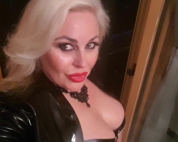 Mistress SinPiedad aka Sinpiedad Onlyfans - Give Me shiny slave in My Latex clothes Uhhmmm