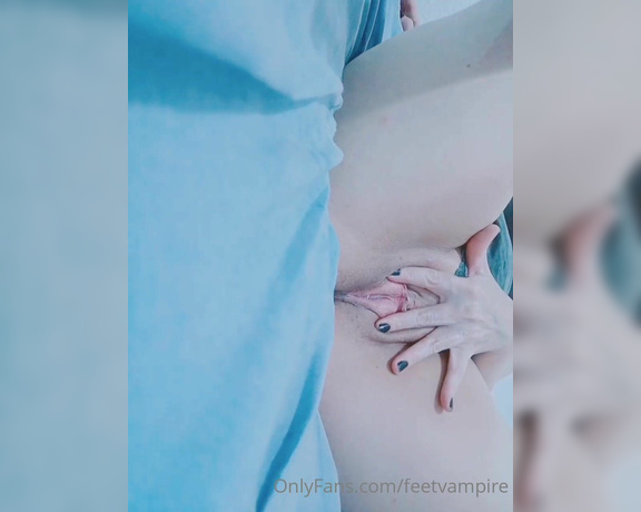 Feetvampire aka feetvampire OnlyFans Video 649