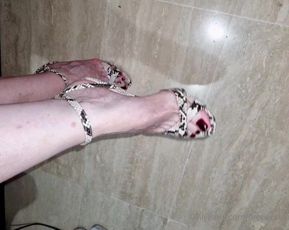 Feetvampire aka feetvampire OnlyFans Video 592