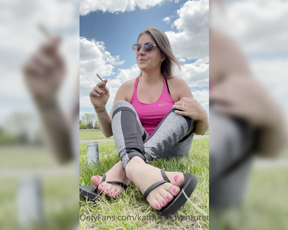 Adventuretoeskat aka missadventuretoeskat OnlyFans - Me & you at the park I’m still waiting for you to just admit you love my feet