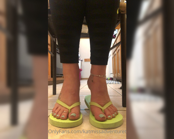 Adventuretoeskat aka missadventuretoeskat OnlyFans - For my flip flop lovers I made two who wants to see the other one too