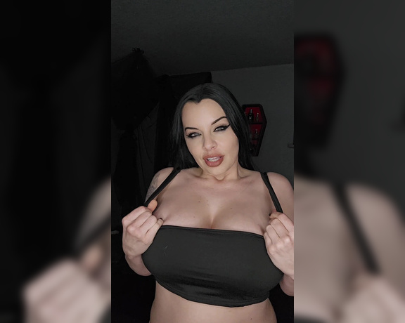 Ddarkoh aka ddarkoh OnlyFans - Happy titty Tuesday! Get your cocks out and cum for me!!