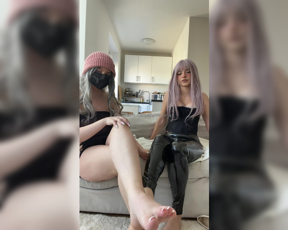 Demollinax aka demollinax OnlyFans - Mm my girl and were trying to turn on your little dick while were in heels and socks we know that