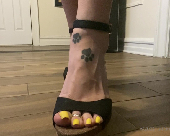 Tatianasnaughtytoes aka tatianasnaughtytoes OnlyFans - Some new wedges with the same yellow! 2