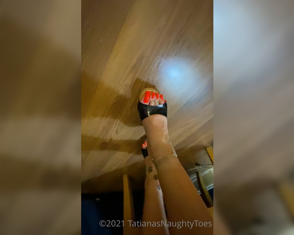 Tatianasnaughtytoes aka tatianasnaughtytoes OnlyFans - NEW 2021August10 What color should I do next