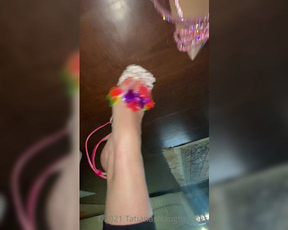 Tatianasnaughtytoes aka tatianasnaughtytoes OnlyFans - NEW Bare Naturals Toenails!!! 2021February25 I went shoe shopping since I can’t keep all of them,