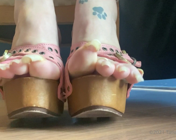 Tatianasnaughtytoes aka tatianasnaughtytoes OnlyFans - NEW 2021April19 I think this might be the last video of Bare Naked Long Toenails for this round!