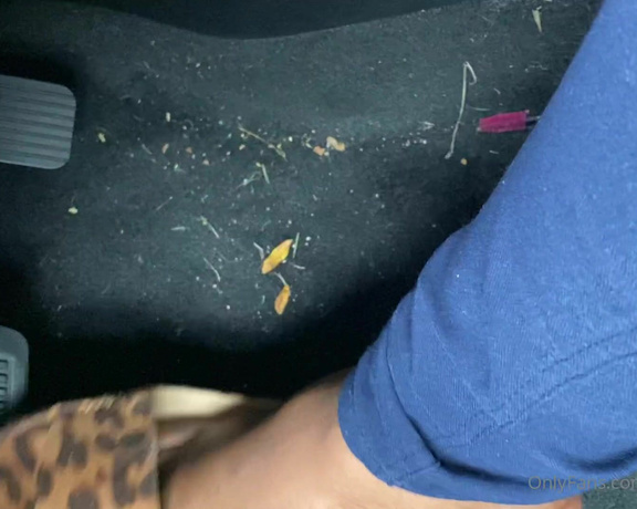 Goddess Smokey aka goddesssmokeyyy OnlyFans - Driving barefoot