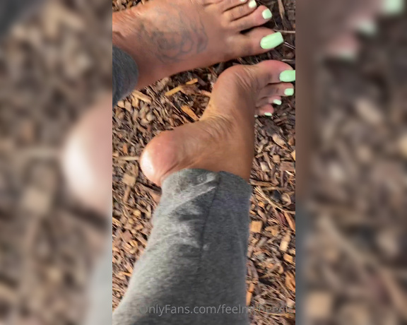 Goddess Smokey aka goddesssmokeyyy OnlyFans - Getting feet dirty at the playground