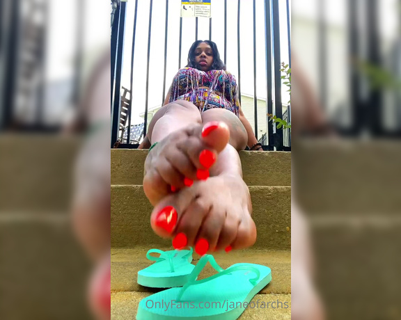 Janeofarchs aka janeofarchs OnlyFans - Pool side JOI