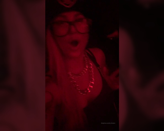 Sorceress Bebe aka b_findom OnlyFans - Last night at the Post Malone concert 5