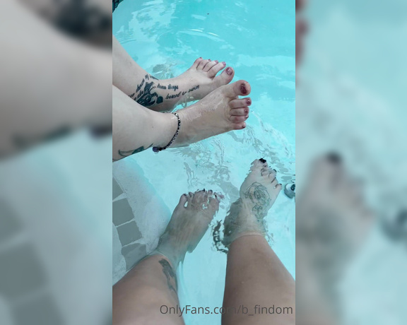 Sorceress Bebe aka b_findom OnlyFans - Playing footsie with @ladylilaster