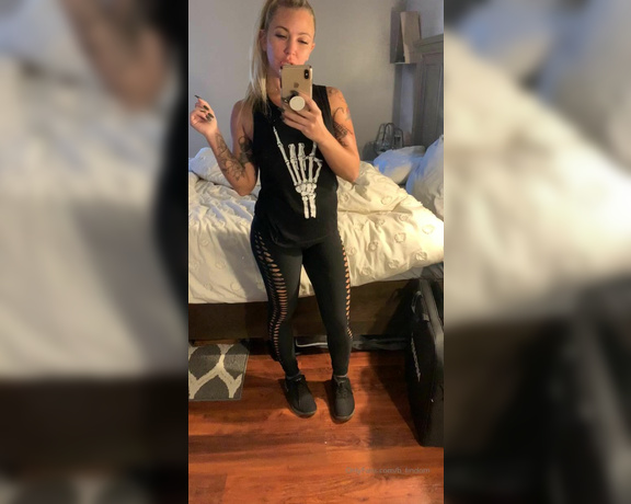 Sorceress Bebe aka b_findom OnlyFans - I look so cute in workout clothes