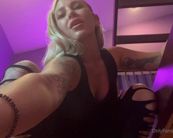 Sorceress Bebe aka b_findom OnlyFans - Worship me from beneath my high heels