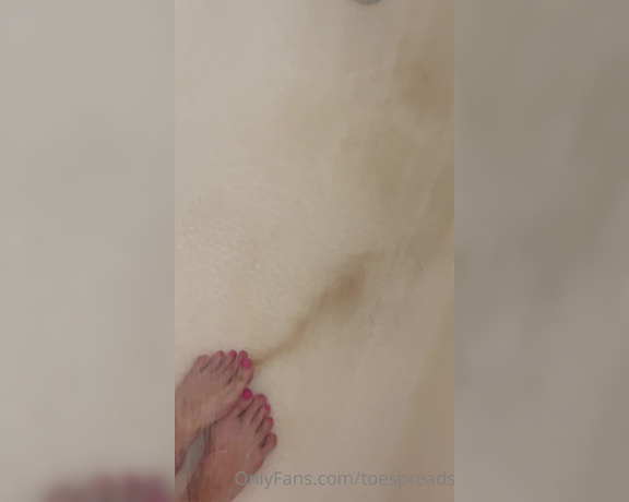 Toespreads aka toespreads OnlyFans Video 39