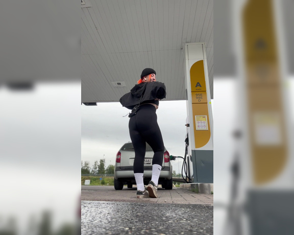 Miss Eleonora aka eleonoraof OnlyFans - Needed to refuel my car