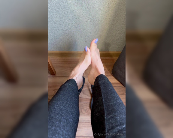 Goddess Grazi aka grazigoddess OnlyFans - 3, 2, 1, cum on my feet