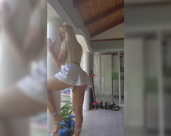 Roxana Moll aka roxanamoll OnlyFans - Abrazandote por un instante y deseandote