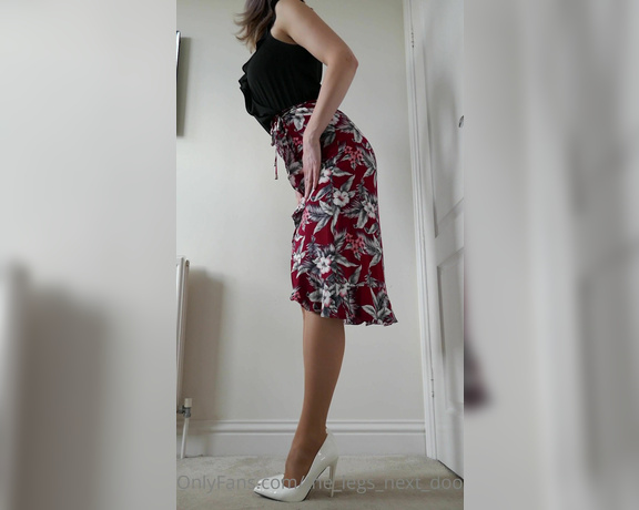 The Legs Next Door aka the_legs_next_door OnlyFans - I thought it was time for a lovely standing removal showing off this elegant flowing dress