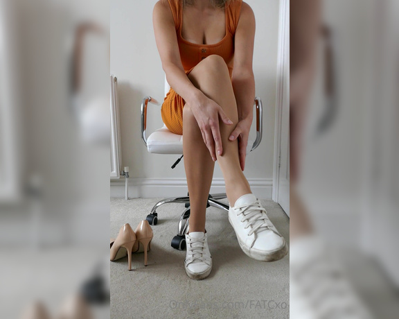 The Legs Next Door aka the_legs_next_door OnlyFans - The set wouldn’t be complete if i didn’t show you the changing of my shoes  and of course it wou