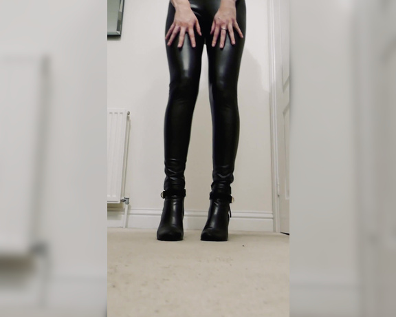 The Legs Next Door aka the_legs_next_door OnlyFans - Here is the video for you guys my sexy legs in my shiny black leggings  these boots make