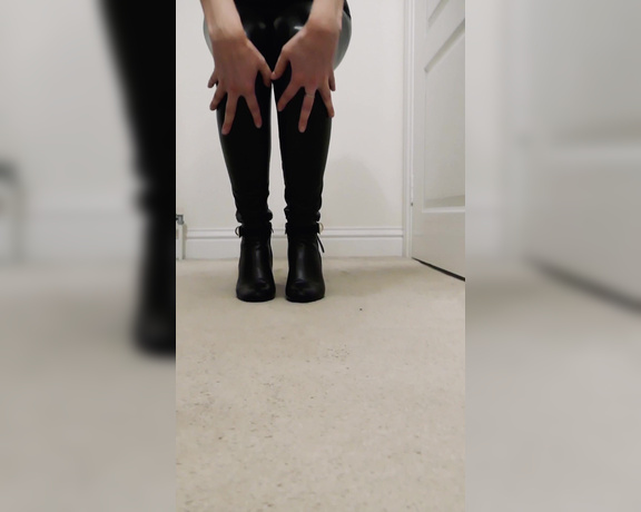 The Legs Next Door aka the_legs_next_door OnlyFans - Here is the video for you guys my sexy legs in my shiny black leggings  these boots make