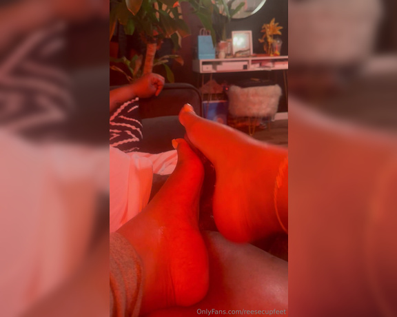 Reesecupfeet aka reesecupfeet OnlyFans - He came hard all on my hands! 4