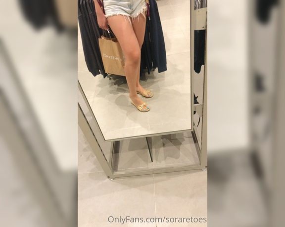 Feetsorare aka soraretoes OnlyFans - Shopping day 3