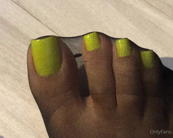 Feetsorare aka soraretoes OnlyFans Video 893