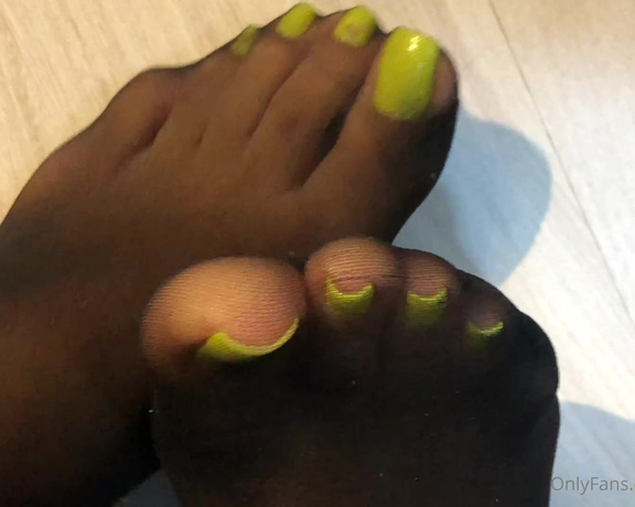 Feetsorare aka soraretoes OnlyFans Video 893