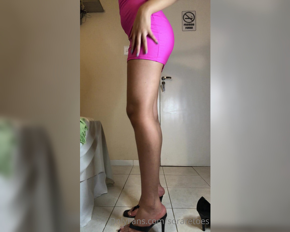 Feetsorare aka soraretoes OnlyFans - Tinha esquecido desse salto