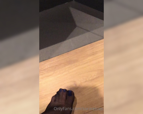 Feetsorare aka soraretoes OnlyFans - No O onlyfans no est aceitando as fotos e documentao dos modelos, peo que tenham pacincia,