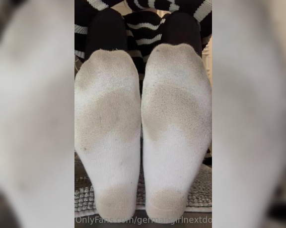 Germangirlnextdoor95 aka germangirlnextdoor95 OnlyFans - Your pov soles in your face