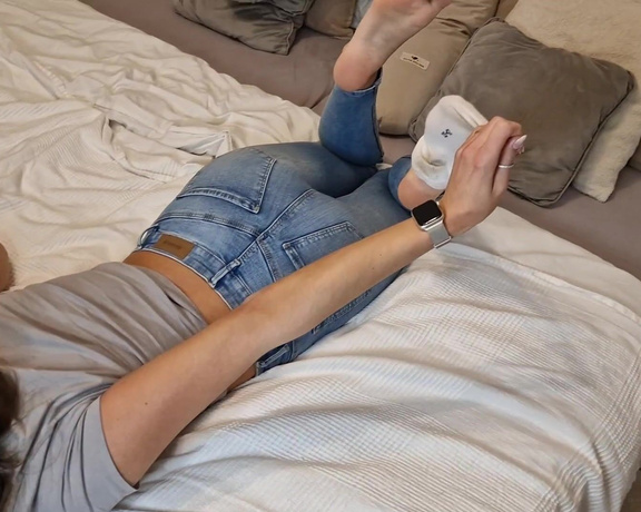 Germangirlnextdoor95 aka germangirlnextdoor95 OnlyFans - The customer will love these pair of socks