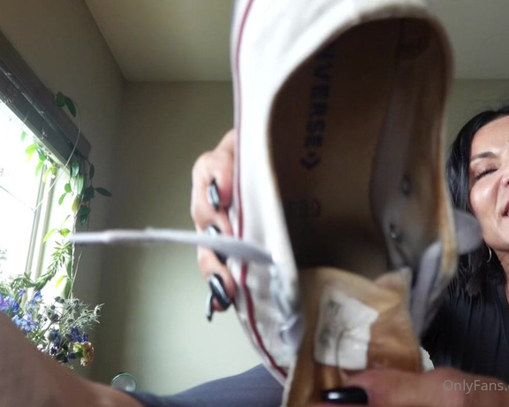 World Goddess aka worldgoddess OnlyFans - FIRST CONVERSE SNEAKER RAFFLE ever!!!  EXTREMELY rare opportunity to own and WORSHIP my NASTY, worn