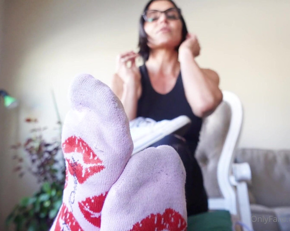 World Goddess aka worldgoddess OnlyFans - SOCK RAFFLE RESULTS!!! If youre the lucky little foot sniffer, message me your address! And if you