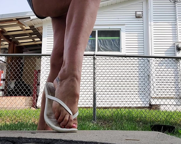 World Goddess aka worldgoddess OnlyFans - Know your role a human doormat that licks dirt off my flip flops, and my sweaty feet!