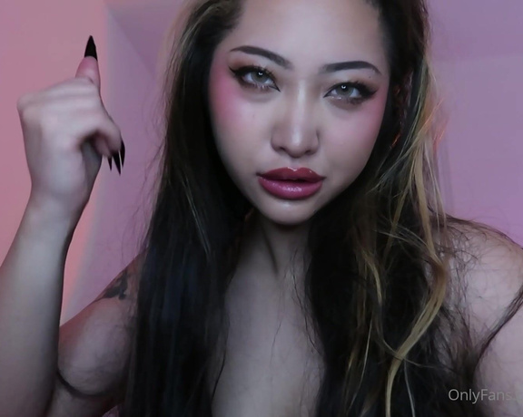 Claudiahon aka claudiahon OnlyFans - My spit is your elixir gooner, watch me spiting on you while you stroke for