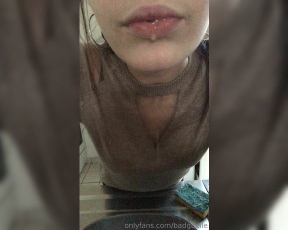 GoddessGaelle aka badgaelle OnlyFans - Ouvre la bouche pour accueillir mon nectar