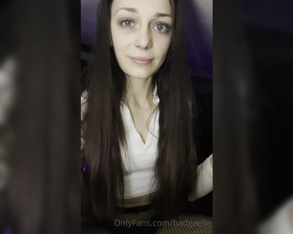 GoddessGaelle aka badgaelle OnlyFans - Des fans de sonde dans l’urtre Si oui je veux que vous me contactiez en priv, histoire de s’amuser