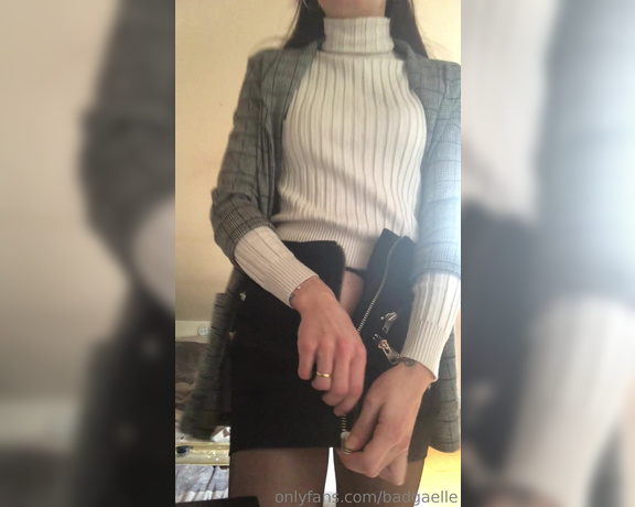 GoddessGaelle aka badgaelle OnlyFans - Voici la petite vido