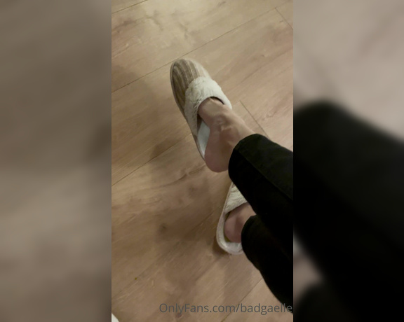 GoddessGaelle aka badgaelle OnlyFans - Va chercher clbard