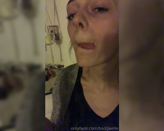 GoddessGaelle aka badgaelle OnlyFans - Tu penses quoi