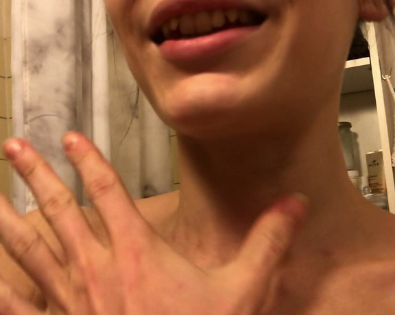 GoddessGaelle aka badgaelle OnlyFans - Branle toi en m’coutant sous la douche